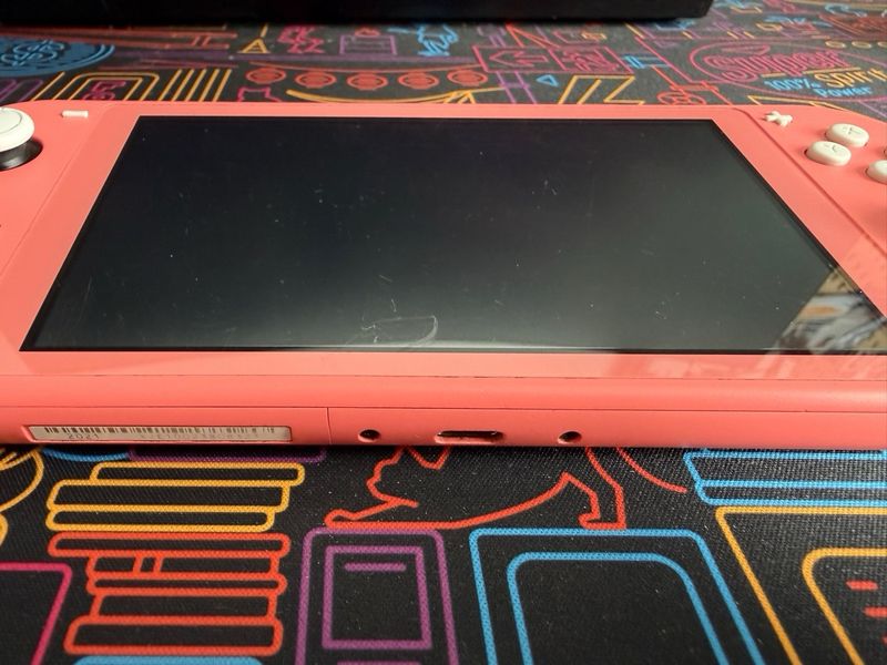 Nintendo Switch Lite Coral afbeelding 4