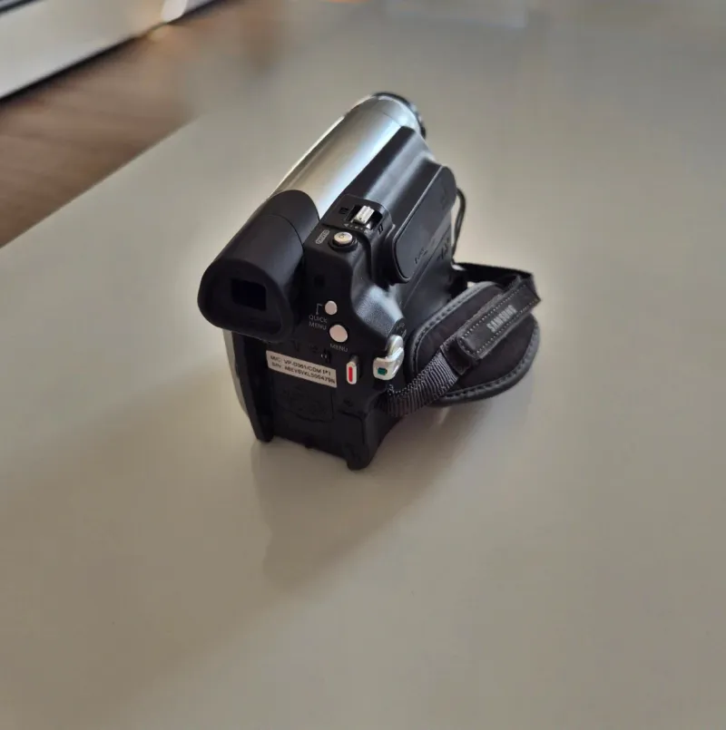 Samsung Mini DV Digital Cam VP-D361 afbeelding 2