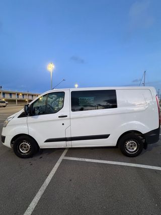 Ford Transit Custom 2.2 Tdci 6 plazas