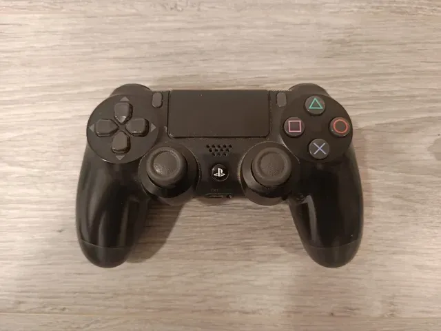 PS4 Slim 500GB + 3 Mandos + Cables afbeelding 3
