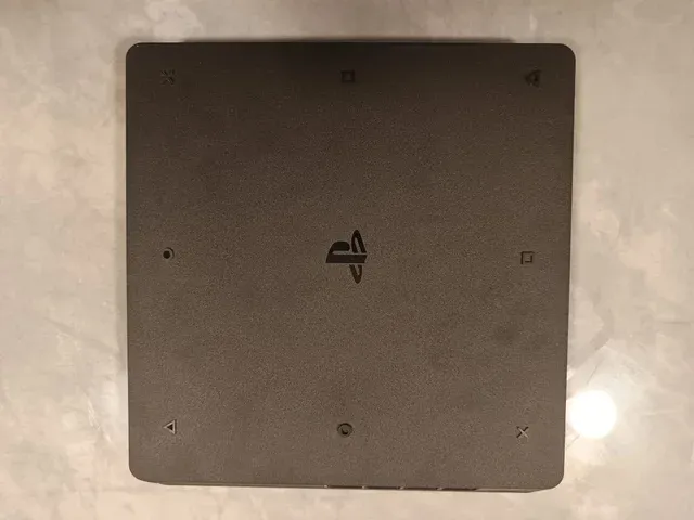 PS4 Slim 500GB + 3 Mandos + Cables afbeelding 5