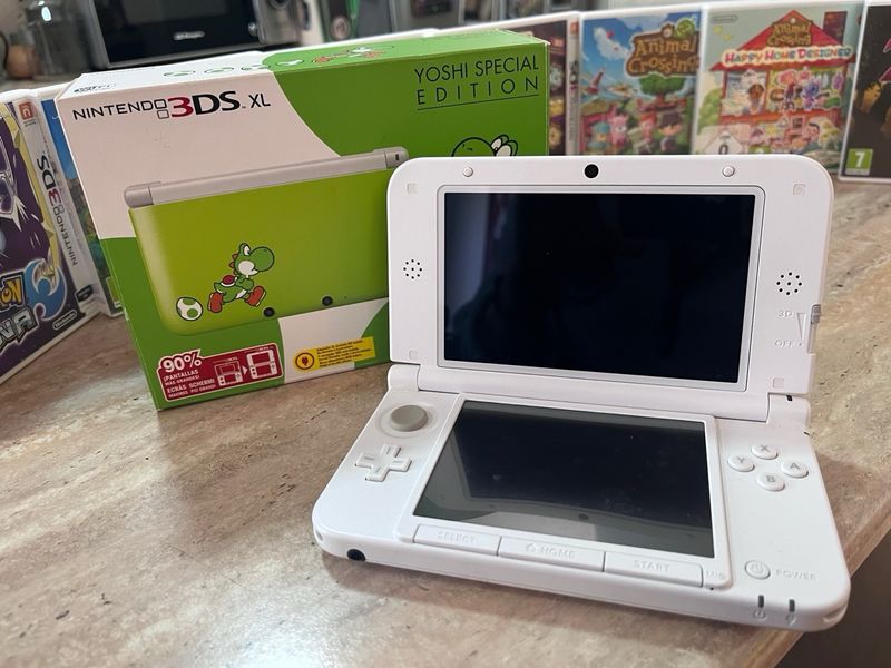 Nintendo 3DS XL Edición Especial Yoshi (y juegos) afbeelding 6