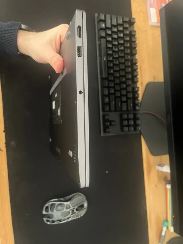 Huawei MateBook D i5 8a Nvidia MX150 Aluminio afbeelding 4