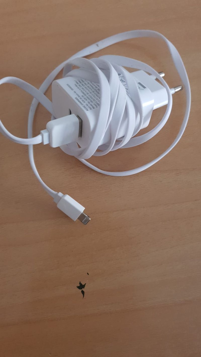 iPhone X para piezas + cargador + funda afbeelding 7