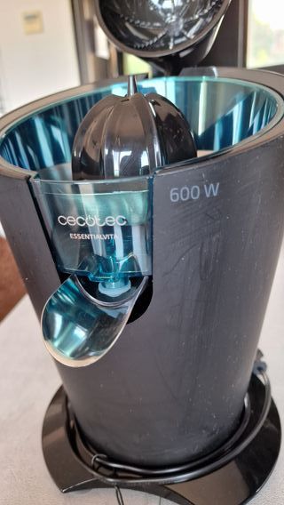 Cecotec Exprimidor EssentialVit