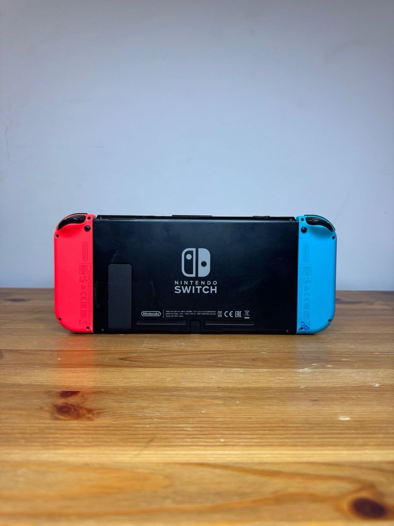 Nintendo Switch Azul y Rojo afbeelding 3
