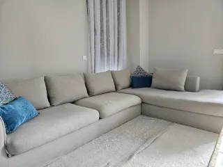 Sofá modular beige y azul
