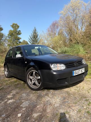 Volkswagen Golf 2000
