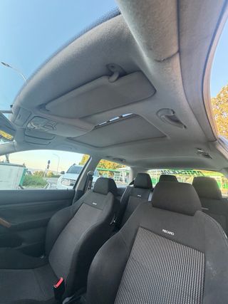 Volkswagen Golf 2000