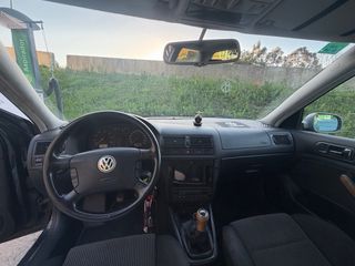 Volkswagen Golf 2000