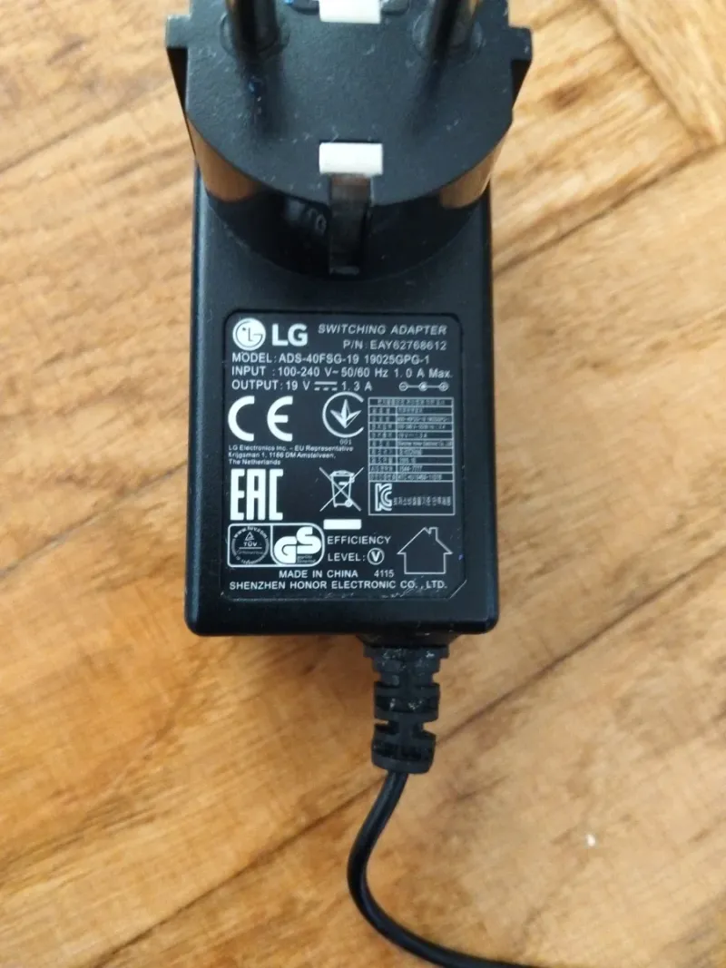 Enchufe cargador LG ADS-40FSG-19