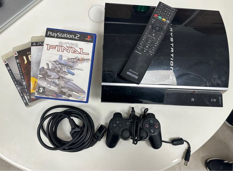 Pack PS3 + Mando + 4 Juegos