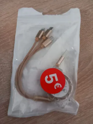 Cargador Múltiple USB Dorado