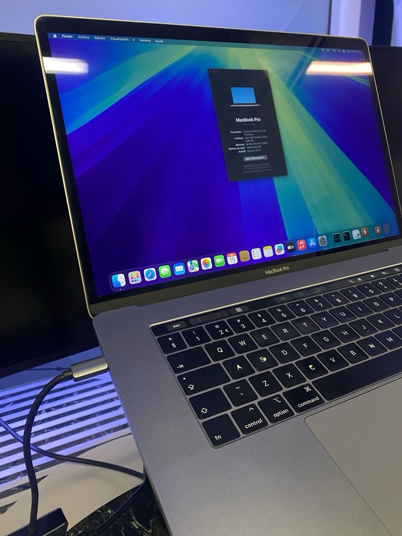 MacBook Pro 15,4 Doble Tarjeta Gráfica afbeelding 2