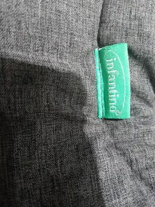 Mochila portabebés gris