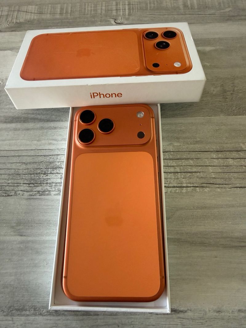 iPhone 17 pro Max 256gb 44 ciclos solo factura
