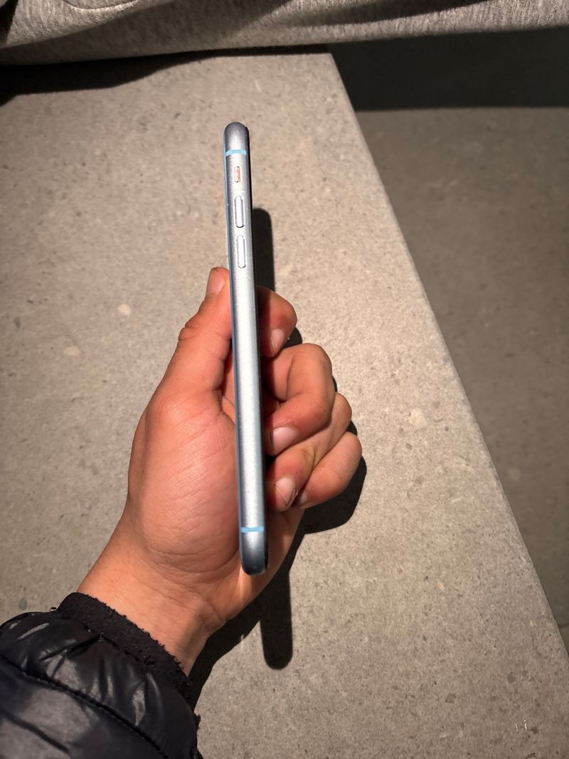 iPhone XR Azul afbeelding 4