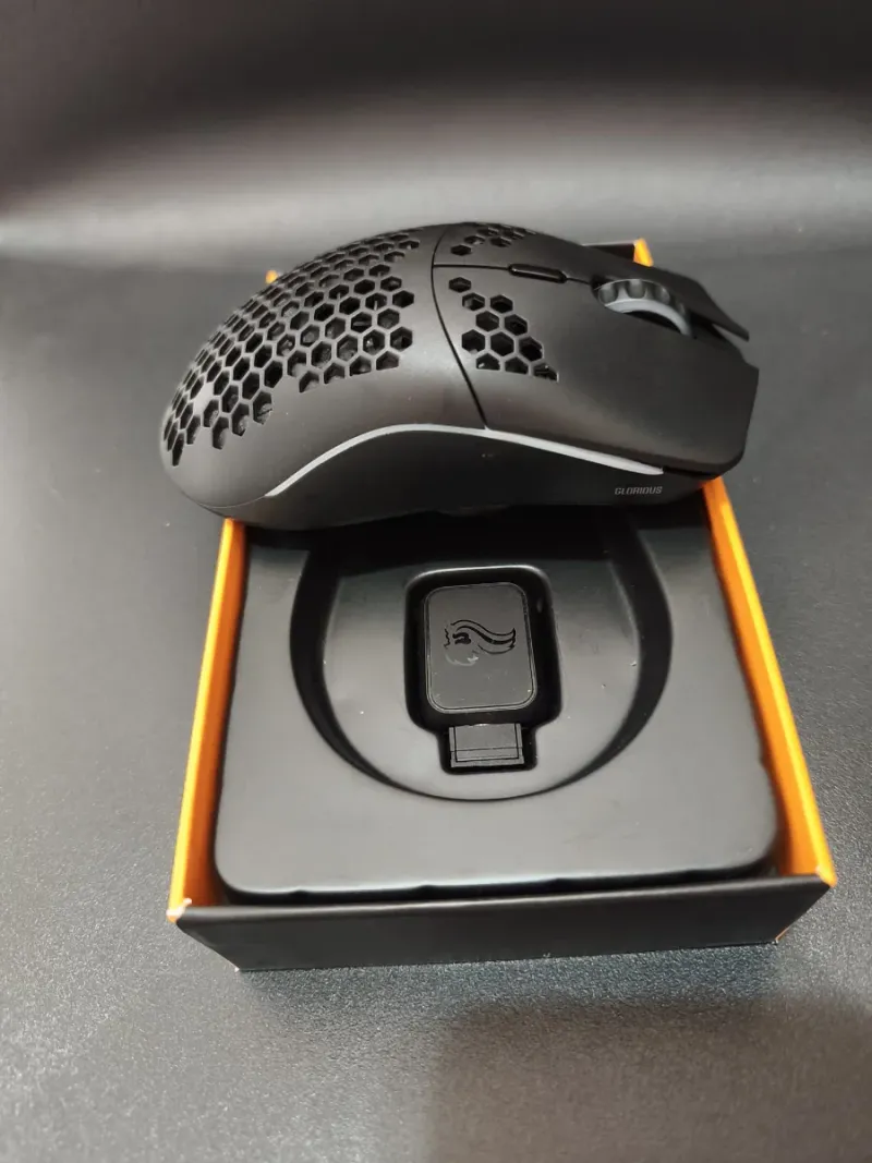 Ratón Glorious Model O Wireless Negro afbeelding 3