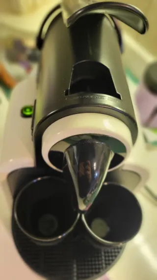 Macchina Caffè Nespresso De Longhi