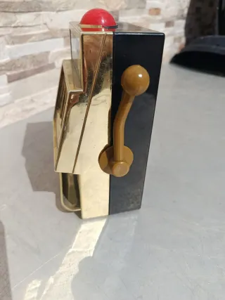 Máquina tragaperras pequeña