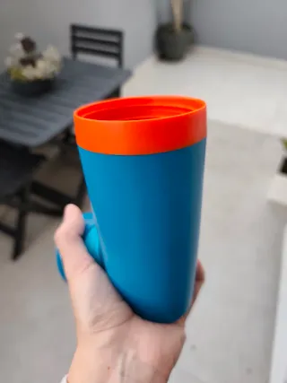 Vaso Térmico Tupperware Azul y Naranja