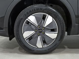 Ebro S400 1.5 DHE HEV Excellence CVT