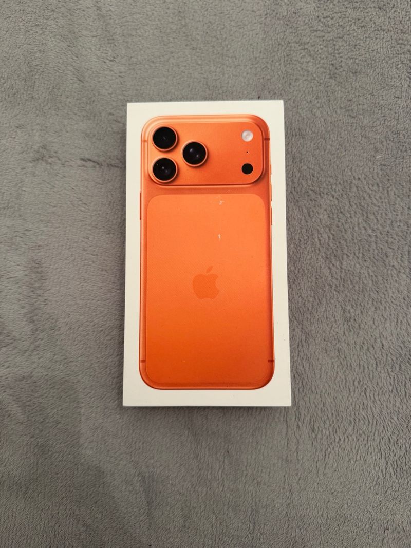 iPhone 17 Naranja