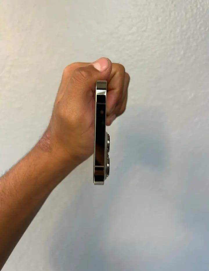 iPhone 13 Pro Max Dorado afbeelding 4
