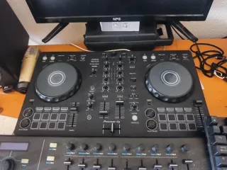 Mesa Mezclas Pioneer flx4.