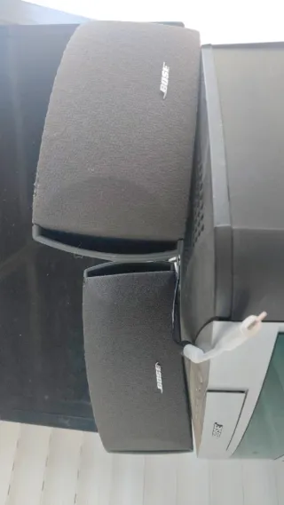 Equipo de sonido Bose con altavoces