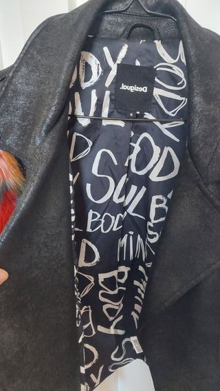 Cazadora Biker Desigual Talla S piel sintética