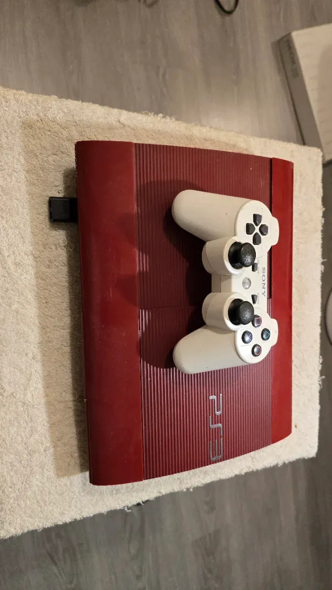 Consola PS3 Super Slim Roja afbeelding 2