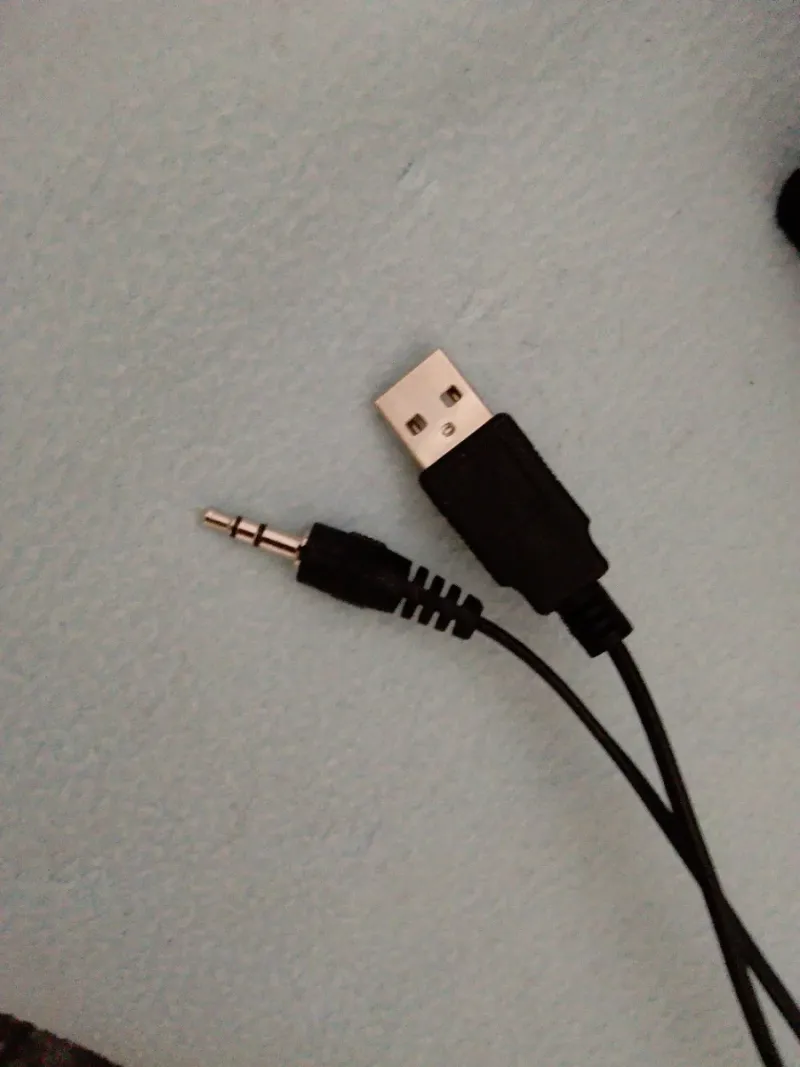 Altavoces multimedia USB negros y plateados afbeelding 2