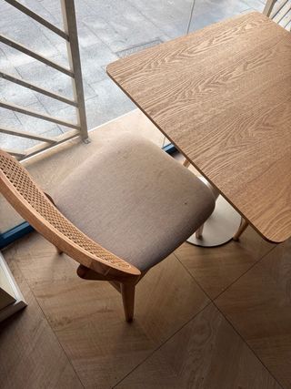 Mesas y Sillas de Restaurante en Liquidación