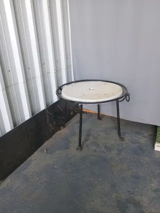 Mesita de jardín metal y madera