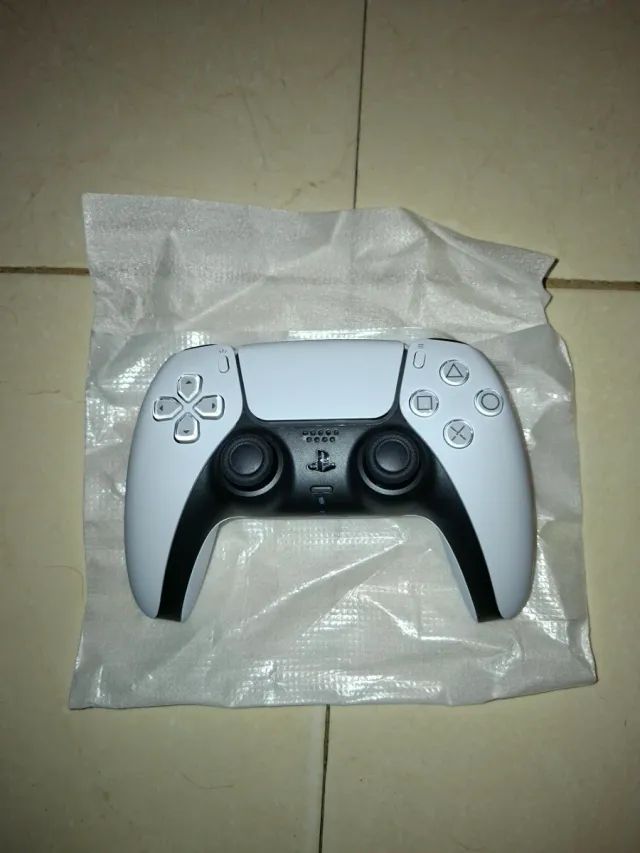 Mando PS5 sin estrenar
