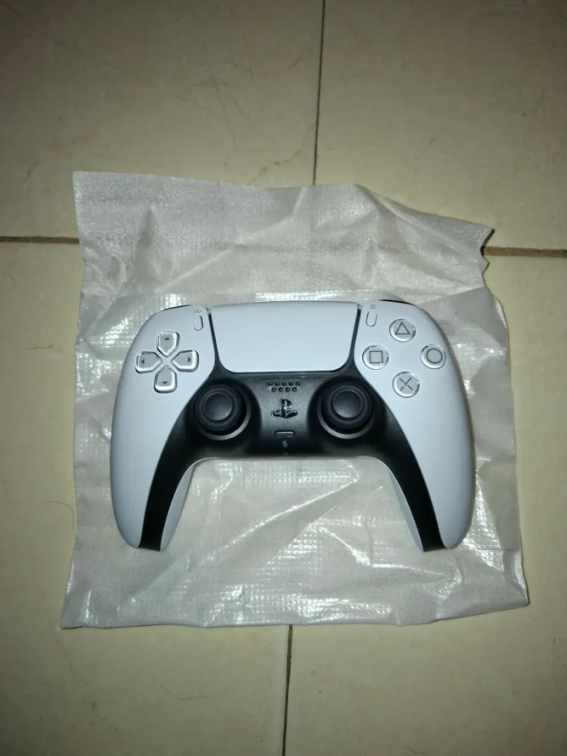 Mando PS5 sin estrenar