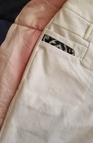 Pantaloni donna