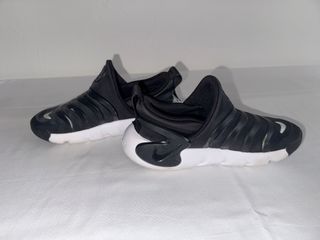 Tenis Nike Dynamo Free Niños Talla 34