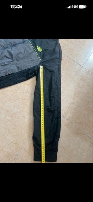 Cortavientos Syna World Negro y Gris