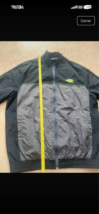 Cortavientos Syna World Negro y Gris