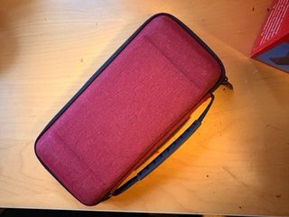 Custodia Nintendo Switch OLED rosso porpora