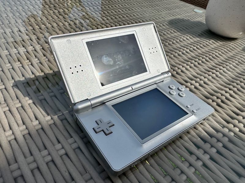 Nintendo DS Lite Plata afbeelding 2