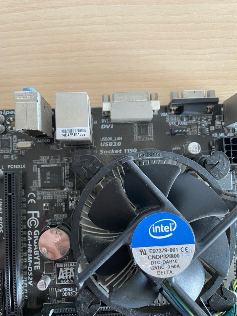 Placa Base Gigabyte GA-H81M-DS2V afbeelding 3