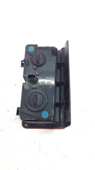 PILOTO TRASERO IZQUIERDO PARAGOLPES RENAULT TRAFIC 836337