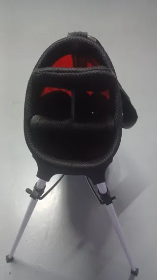 Bolsa de Golf Roja y Negra. Para niños