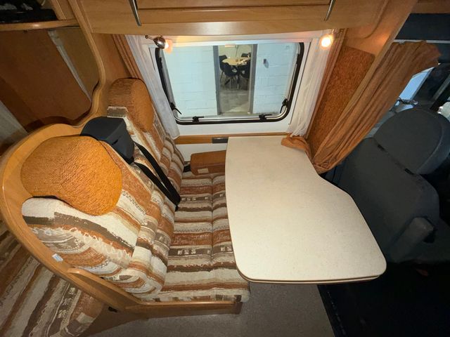 Autocaravana Ford Transit Chausson Flash 02 2008