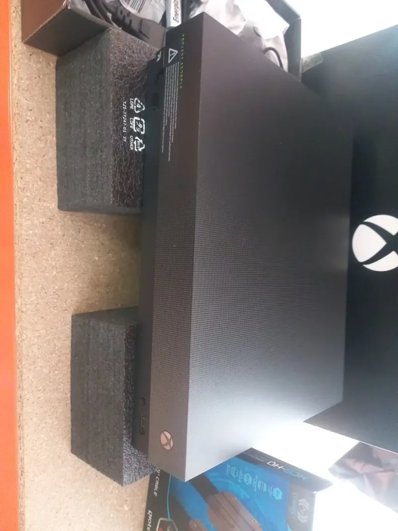 Consola Xbox One X PROJECT SCORPIO EDITION afbeelding 2