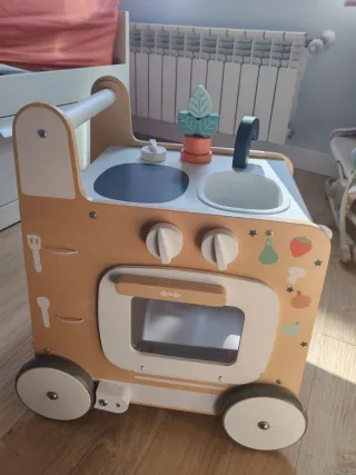 Cocinita correpasillos madera Vertbaudet