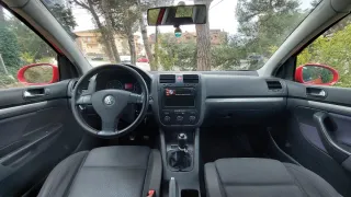 Volkswagen Golf V 1.9 TDI Distintivo B